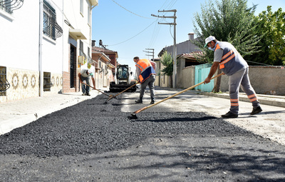 ÜSTYAPI ÇALIŞMALARI SÜRÜYOR